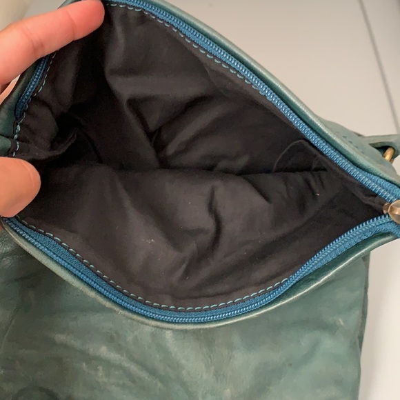 Green Cross Body Bag - Picture 3 of 8